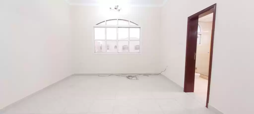 مسکونی املاک آماده 3 خوابه S/F ویلا در مجتمع  برای اجاره که در السد , دوحه #15612 - 1  image 