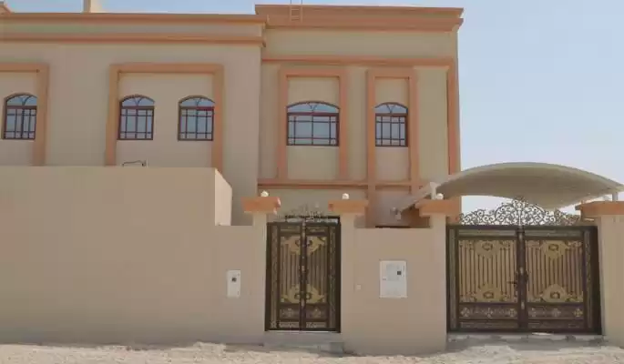 سكني عقار جاهز 6 غرف  غير مفروش فيلا في مجمع  للإيجار في السد , الدوحة #15757 - 1  صورة 