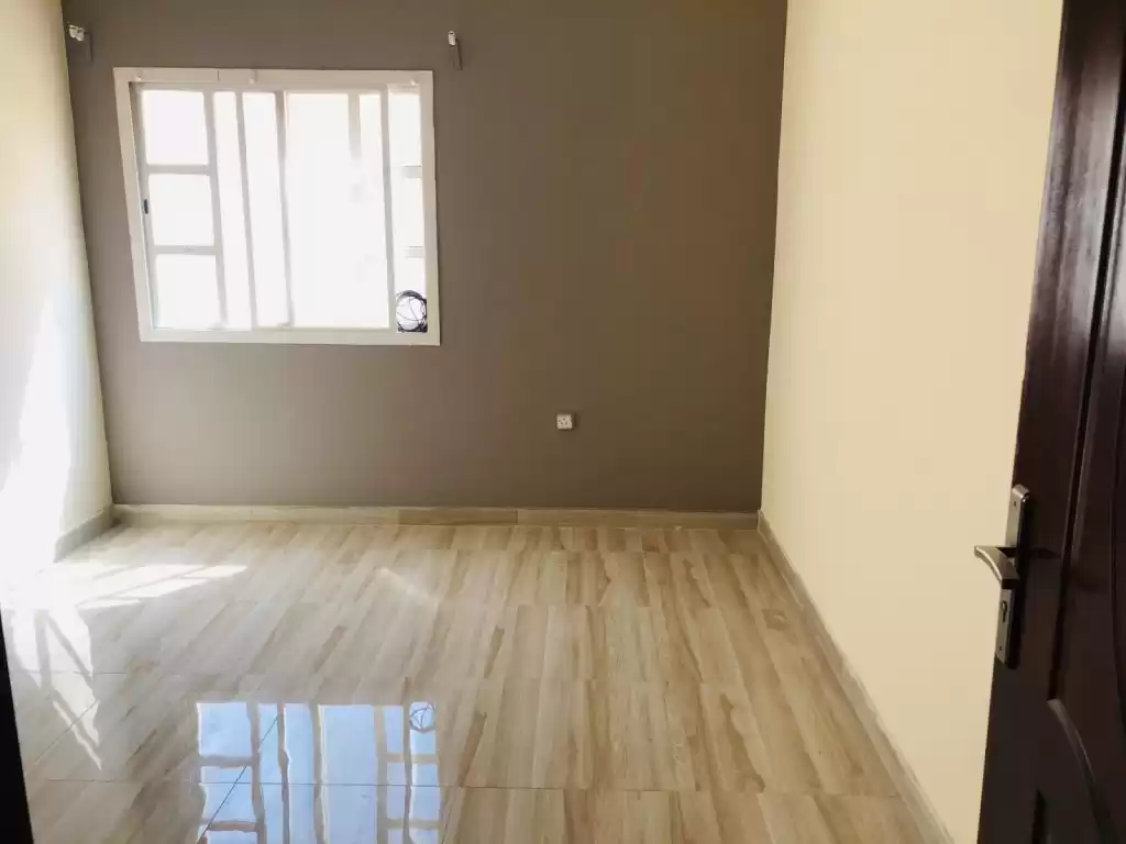 住宅 就绪物业 1 间卧室 U/F 公寓  出租 在 萨德 , 多哈 #15770 - 1  image 
