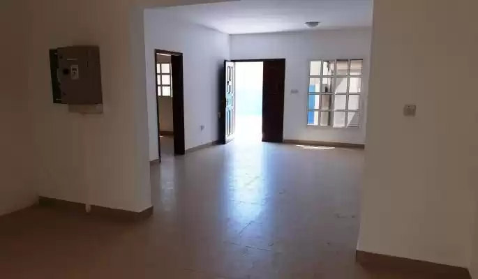 Residential Ready Property 4 Bedrooms U/F Standalone Villa  for rent in Al Sadd , Doha #15887 - 1  image 