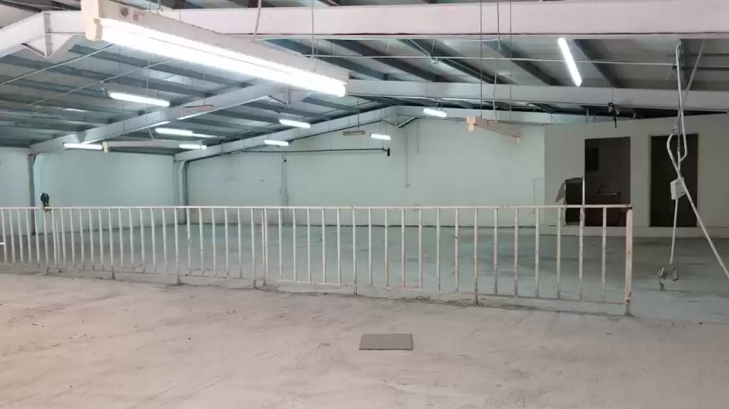 Commercial Ready Property U/F Warehouse  for rent in Al Sadd , Doha #15976 - 1  image 