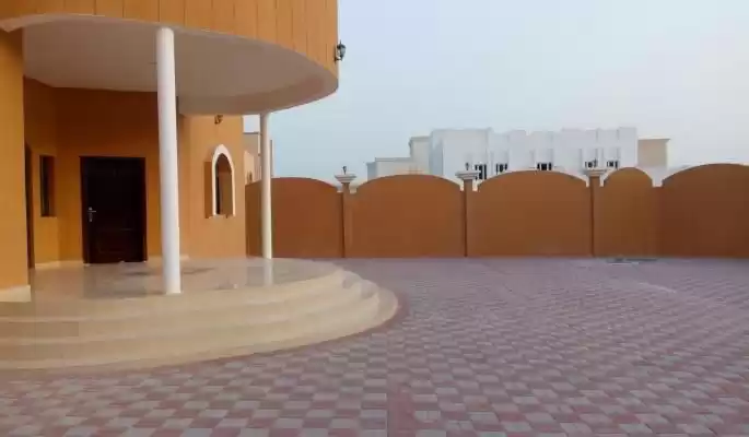 yerleşim Hazır Mülk 1 yatak odası S/F Apartman  kiralık içinde Al Sadd , Doha #16112 - 1  image 