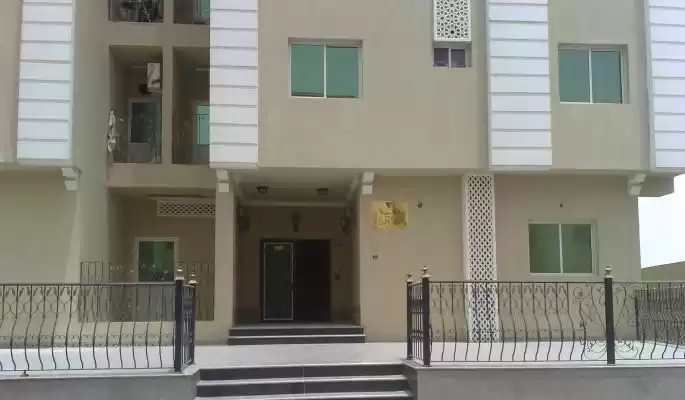 Residential Ready Property 2 Bedrooms F/F Apartment  for rent in Al Sadd , Doha #16133 - 1  image 