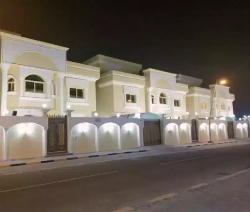 سكني عقار جاهز 5 غرف  مفروش فيلا  للبيع في السد , الدوحة #16236 - 1  صورة 