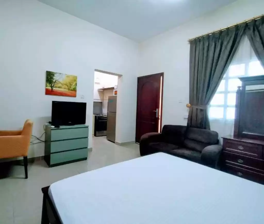 Résidentiel Propriété prête 1 chambre F / F Appartement  a louer au Doha #16331 - 1  image 
