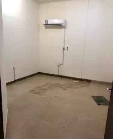 Residential Ready Property 1 Bedroom U/F Apartment  for rent in Al Sadd , Doha #16391 - 1  image 
