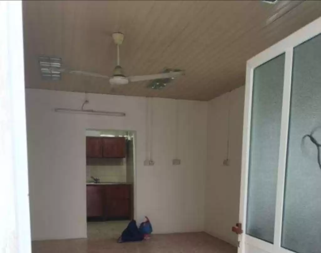 Wohn Klaar eigendom 1 Schlafzimmer U/F Wohnung  zu vermieten in Al Sadd , Doha #16431 - 1  image 