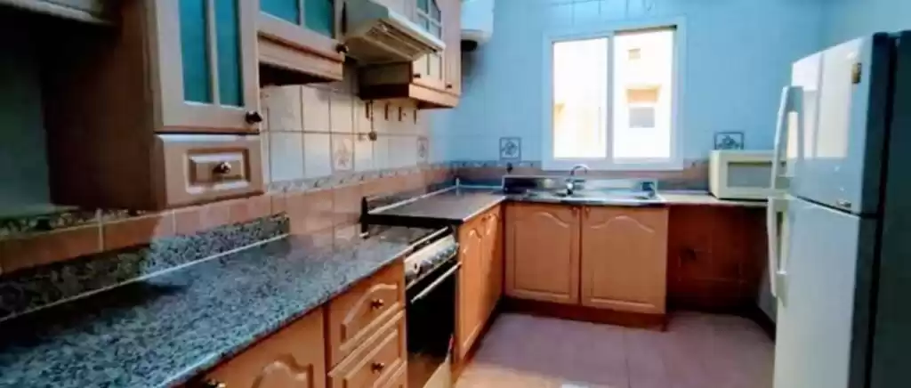 Residential Ready Property 2 Bedrooms F/F Apartment  for rent in Al Sadd , Doha #16432 - 1  image 