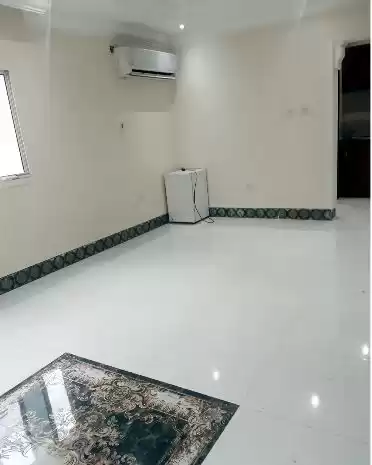 سكني عقار جاهز 1 غرفة  غير مفروش شقة  للإيجار في الدوحة #16513 - 1  صورة 