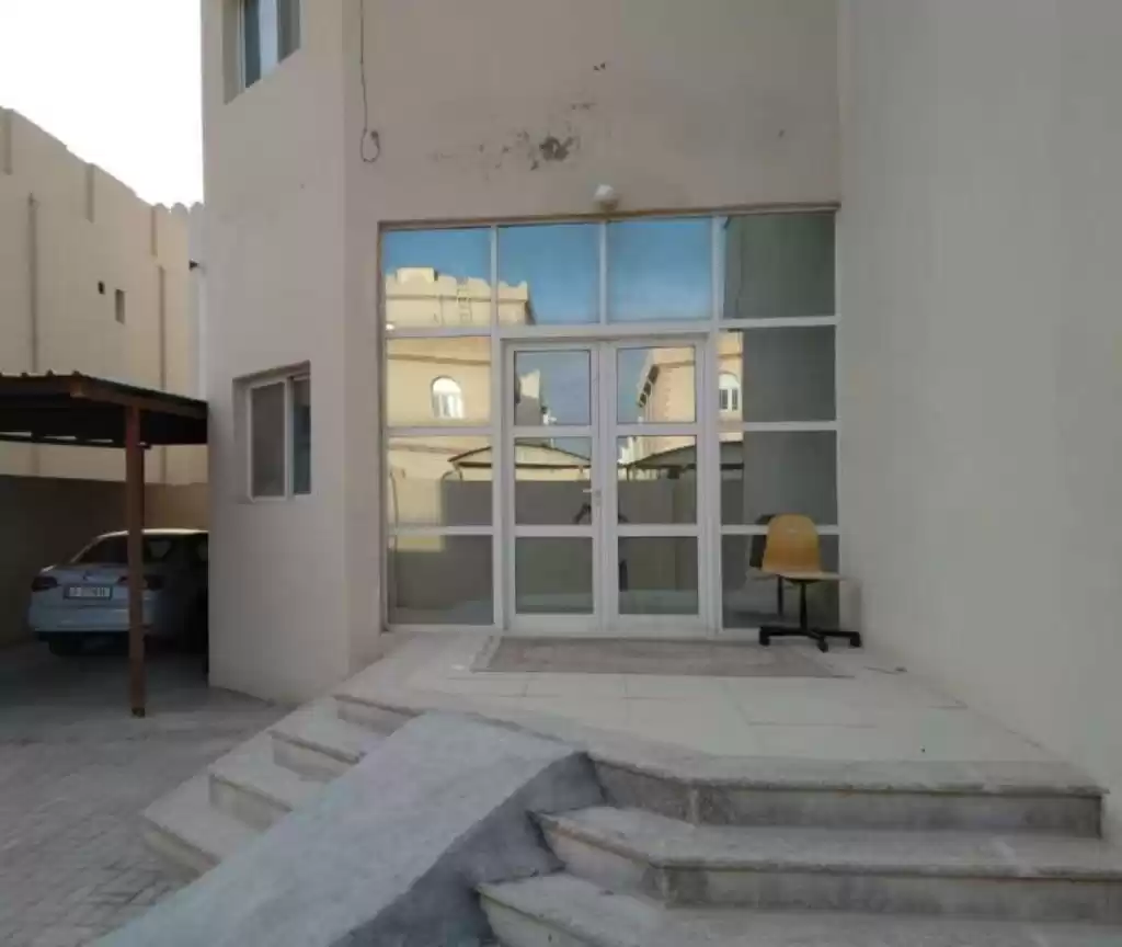 مسکونی املاک آماده 1 اتاق خواب U/F اپارتمان  برای اجاره که در دوحه #16564 - 1  image 