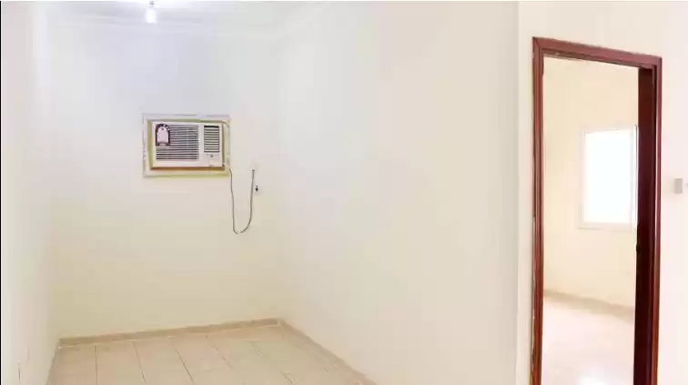 yerleşim Hazır Mülk 2 yatak odası U/F Müstakil Villa  kiralık içinde Al Sadd , Doha #16685 - 1  image 