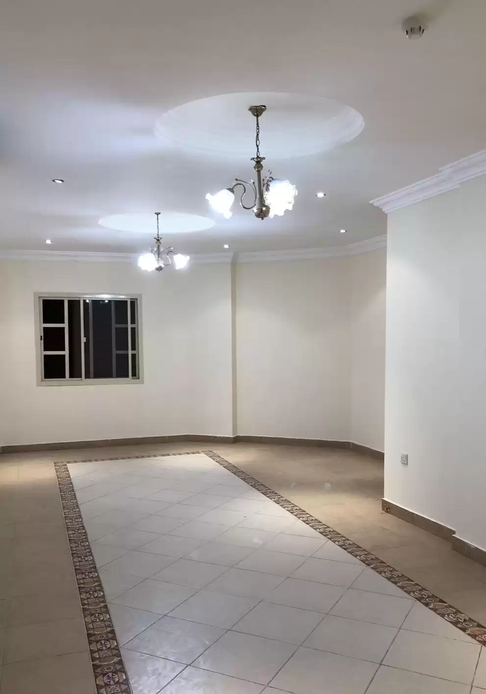 yerleşim Hazır Mülk 3 yatak odası U/F Apartman  kiralık içinde Al Sadd , Doha #16844 - 1  image 