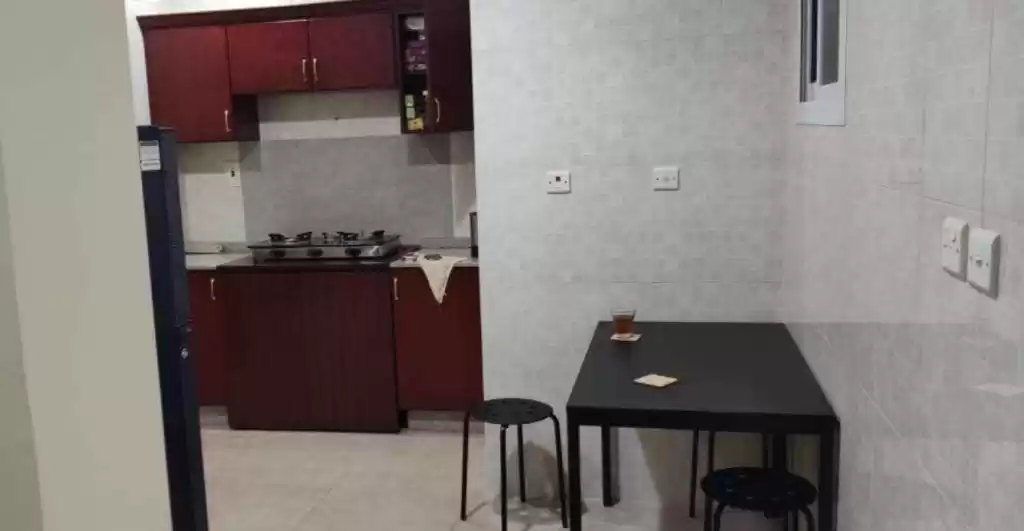Жилой Готовая недвижимость 2 спальни Н/Ф Квартира  в аренду в Аль-Садд , Доха #16848 - 1  image 