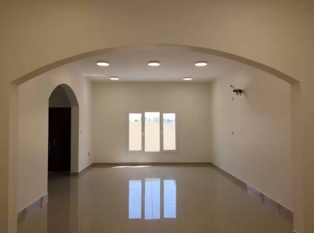 Residencial Listo Propiedad 5 habitaciones U / F Villa en Compound  venta en al-sad , Doha #16886 - 1  image 
