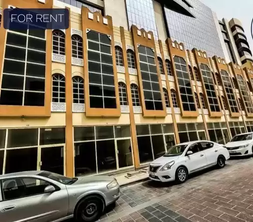 Kommerziell Klaar eigendom U/F Geschäft  zu vermieten in Doha #16950 - 1  image 