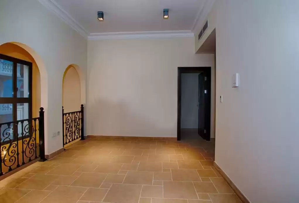 سكني عقار جاهز 4 غرف  مفروش دوبلكس  للبيع في السد , الدوحة #17114 - 1  صورة 