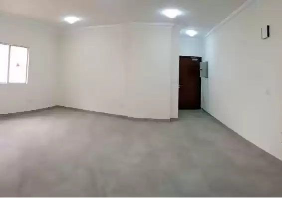 Résidentiel Propriété prête 3 chambres U / f Appartement  a louer au Doha #17256 - 1  image 
