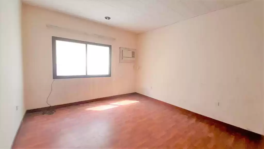 住宅 就绪物业 3 间卧室 U/F 公寓  出租 在 萨德 , 多哈 #17270 - 1  image 