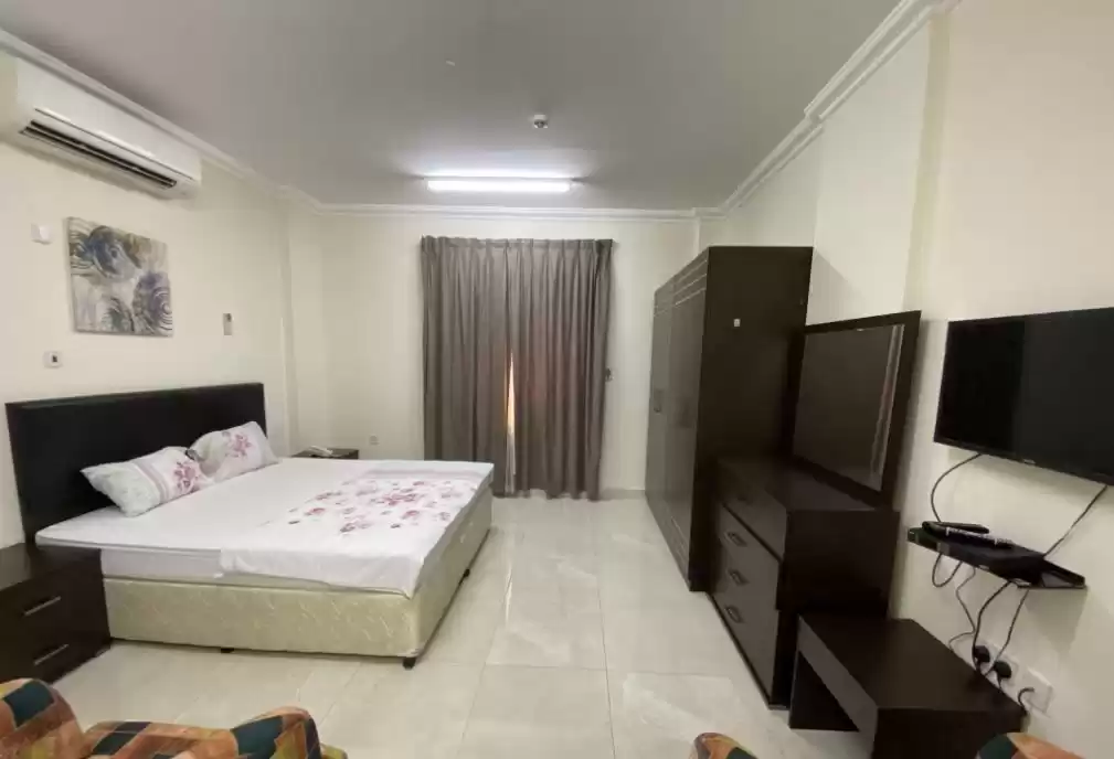 Wohn Klaar eigendom Studio F/F Wohnung  zu vermieten in Al Sadd , Doha #17304 - 1  image 