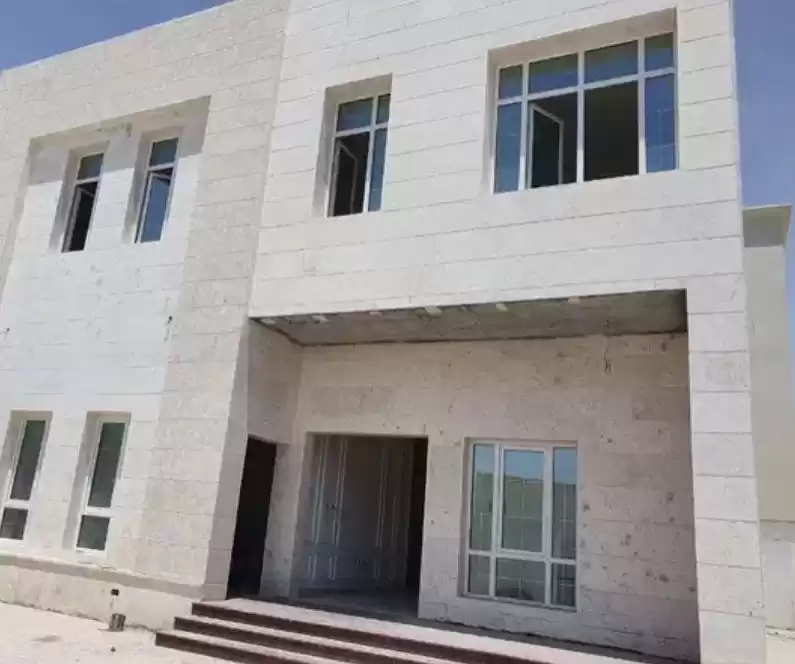 yerleşim Hazır Mülk 7 Yatak Odası U/F Müstakil Villa  satılık içinde Doha #17342 - 1  image 
