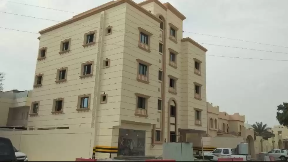سكني عقار جاهز 7+ غرف  غير مفروش مبنى  للبيع في السد , الدوحة #17523 - 1  صورة 