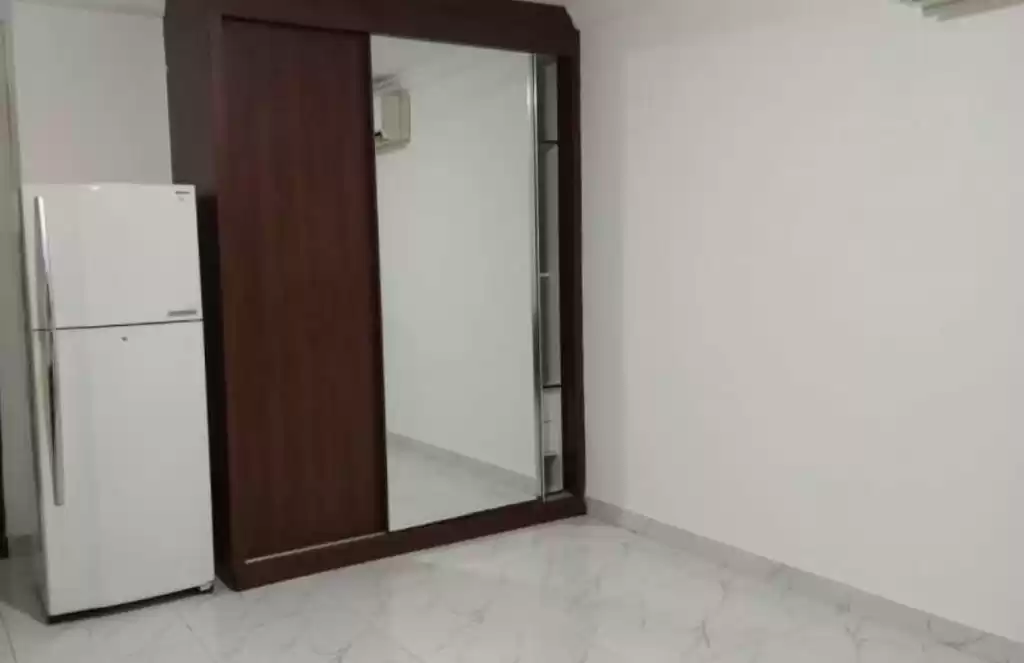 住宅 就绪物业 1 间卧室 U/F 公寓  出租 在 多哈 #17543 - 1  image 