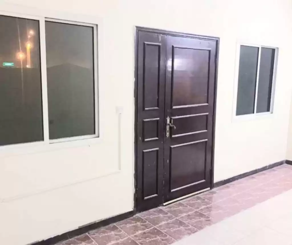 住宅 就绪物业 1 间卧室 U/F 公寓  出租 在 萨德 , 多哈 #17574 - 1  image 