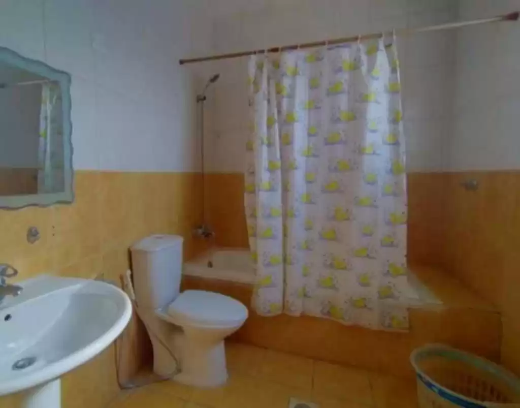 Wohn Klaar eigendom 1 Schlafzimmer F/F Wohnung  zu vermieten in Al Sadd , Doha #17599 - 1  image 