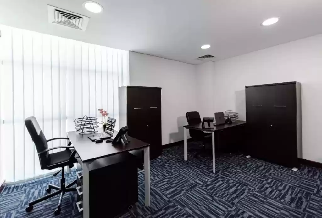 Коммерческий Готовая недвижимость Ж/Ж Офис  в аренду в Доха #17618 - 1  image 
