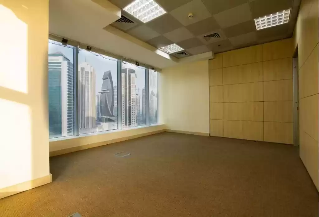 Commercial Propriété prête U / f Bureau  a louer au Al-Sadd , Doha #17623 - 1  image 