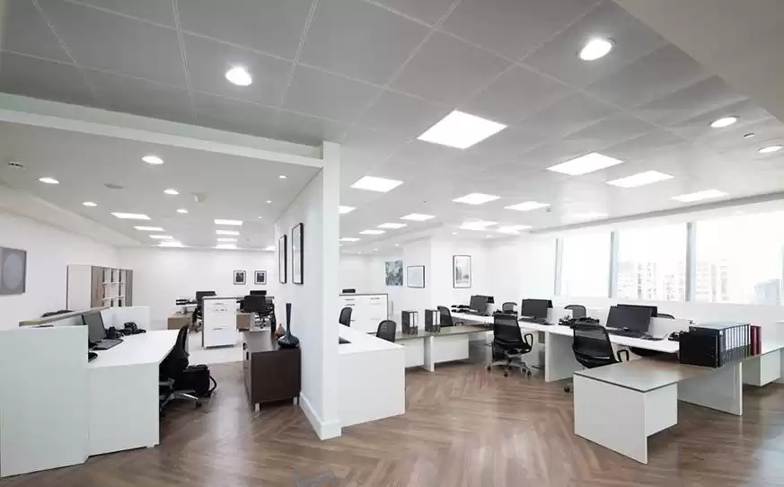 Comercial Listo Propiedad F / F Oficina  venta en al-sad , Doha #17639 - 1  image 