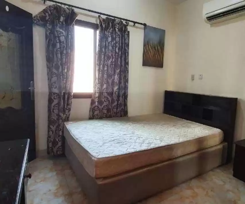 Résidentiel Propriété prête 1 chambre F / F Appartement  a louer au Al-Sadd , Doha #17756 - 1  image 