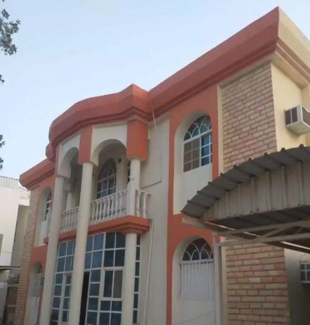 Residential Ready Property Studio U/F Apartment  for rent in Al Sadd , Doha #17785 - 1  image 