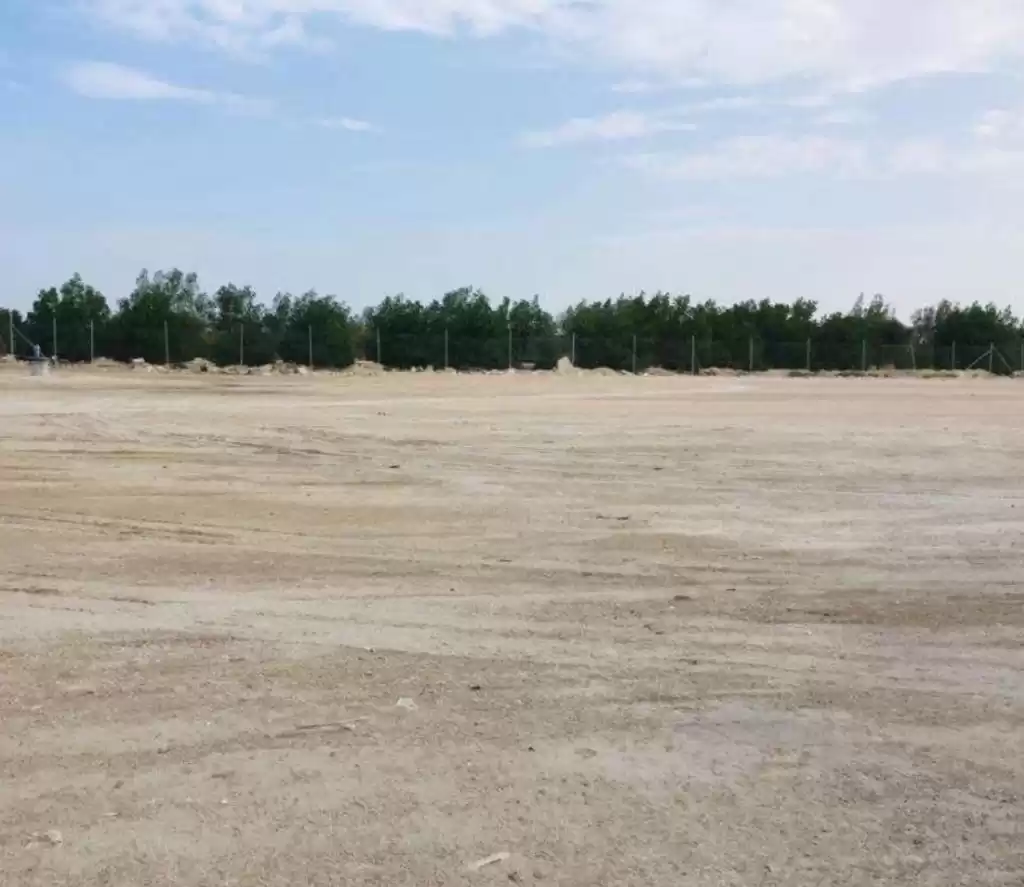Terre Propriété prête Terrain Commercial  a louer au Doha #17882 - 1  image 