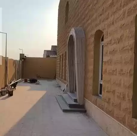 مسکونی املاک آماده 5 اتاق خواب U/F ویلای مستقل  برای فروش که در دوحه #17994 - 1  image 