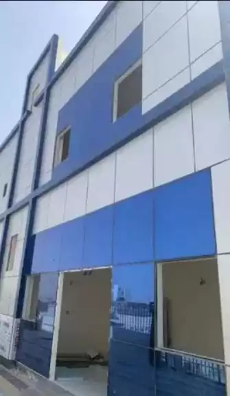 Commercial Propriété prête U / f Imeuble  a louer au Al-Sadd , Doha #18071 - 1  image 