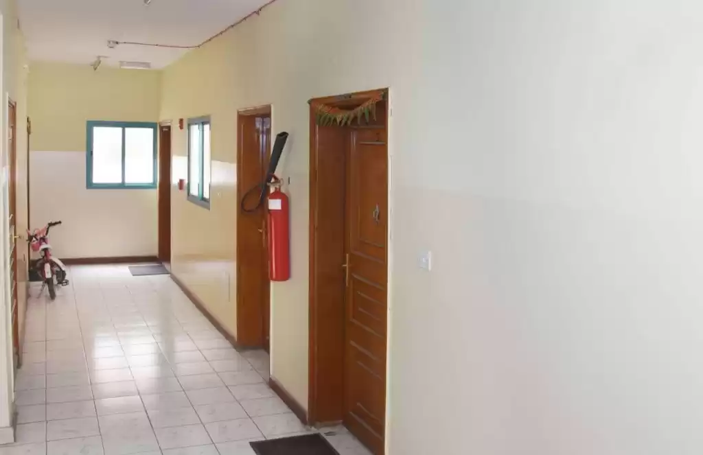Résidentiel Propriété prête 3 chambres U / f Appartement  a louer au Doha #18082 - 1  image 