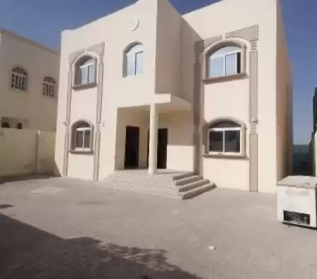 Residential Ready Property 7+ Bedrooms U/F Standalone Villa  for sale in Al Sadd , Doha #18103 - 1  image 