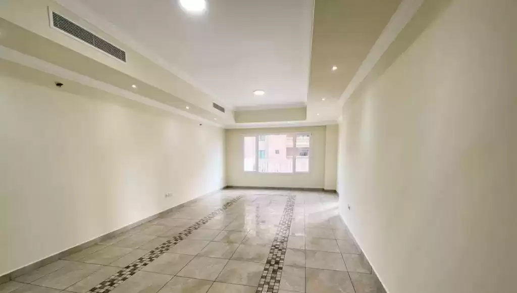 Karışık kullanım Hazır Mülk 2 yatak odası S/F Apartman  satılık içinde Al Sadd , Doha #18192 - 1  image 