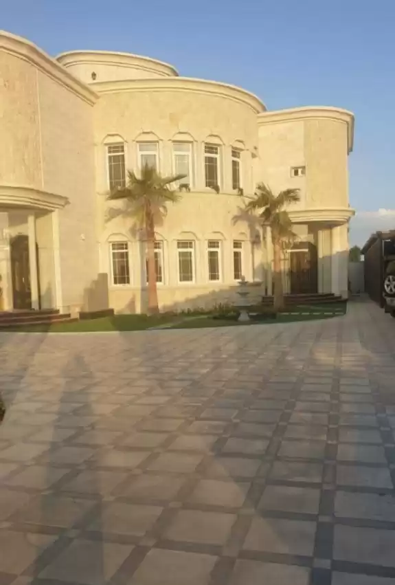 Résidentiel Propriété prête 7 chambres U / f Villa autonome  à vendre au Doha #18247 - 1  image 
