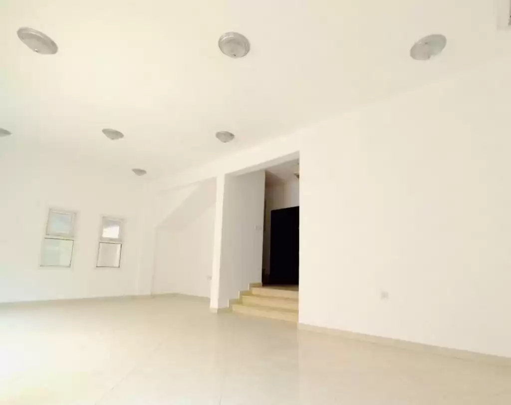 مسکونی املاک آماده 5 اتاق خواب U/F اپارتمان  برای اجاره که در دوحه #18332 - 1  image 