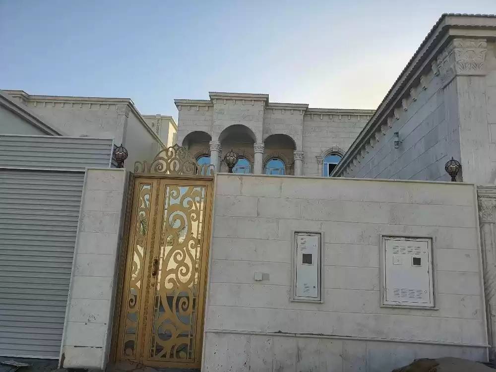 سكني عقار جاهز 7 غرف  غير مفروش فيلا  للبيع في السد , الدوحة #18396 - 1  صورة 