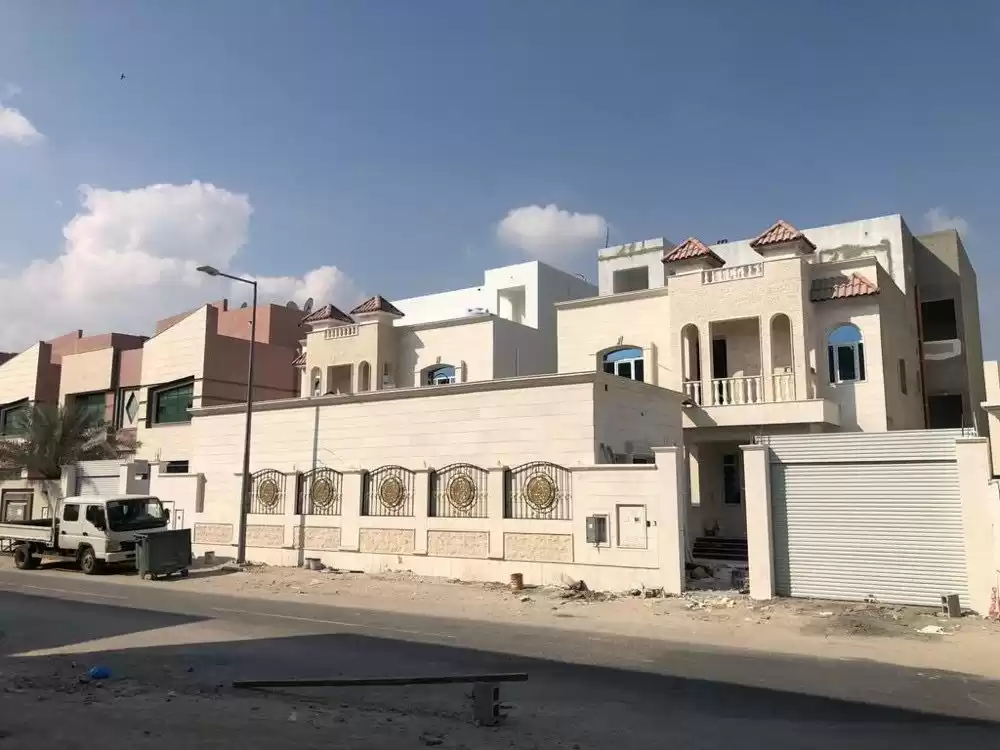 مسکونی املاک آماده 7 اتاق خواب U/F ویلای مستقل  برای فروش که در دوحه #18414 - 1  image 
