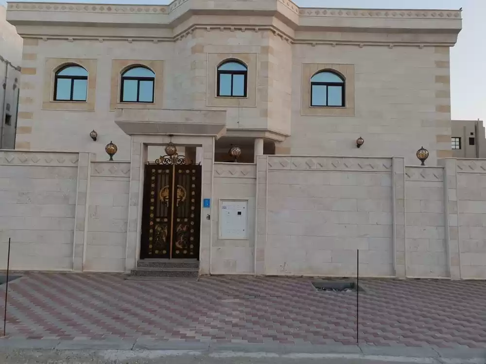 سكني عقار جاهز 7+ غرف  غير مفروش فيلا  للبيع في السد , الدوحة #18427 - 1  صورة 