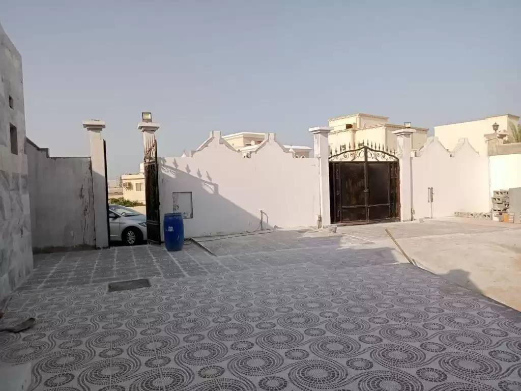 مسکونی املاک آماده 7+ اتاق خواب U/F ویلای مستقل  برای فروش که در السد , دوحه #18463 - 1  image 