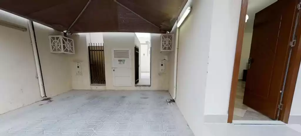 Residential Ready Property 4 Bedrooms F/F Villa in Compound  for rent in Al Sadd , Doha #18498 - 1  image 