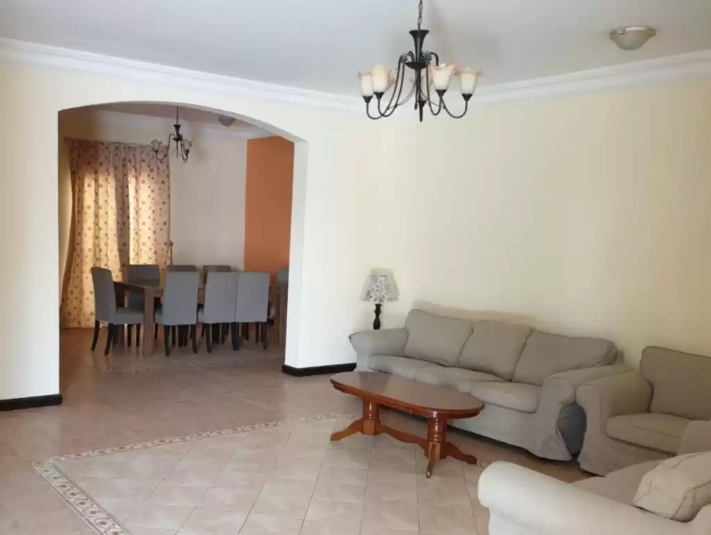 Wohn Klaar eigendom 3 Schlafzimmer F/F Villa in Verbindung  zu vermieten in Al Sadd , Doha #18521 - 1  image 