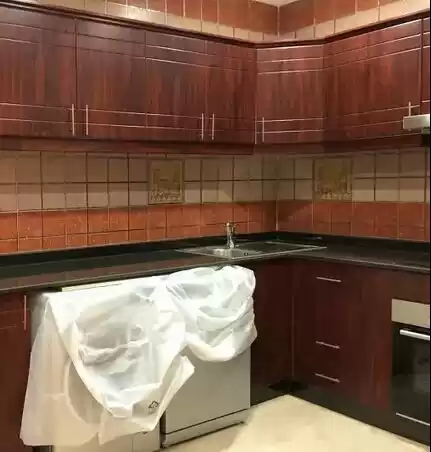 Жилой Готовая недвижимость 1 спальня Ж/Ж Квартира  в аренду в Аль-Садд , Доха #18524 - 1  image 