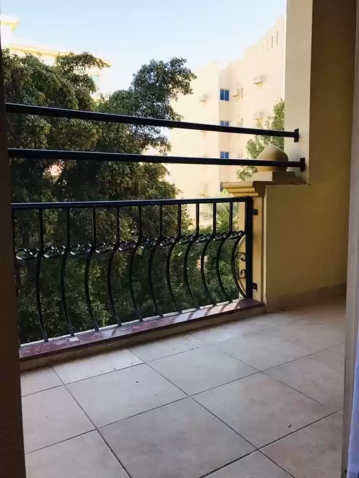 Résidentiel Propriété prête 2 chambres F / F Appartement  a louer au Al-Sadd , Doha #18539 - 1  image 