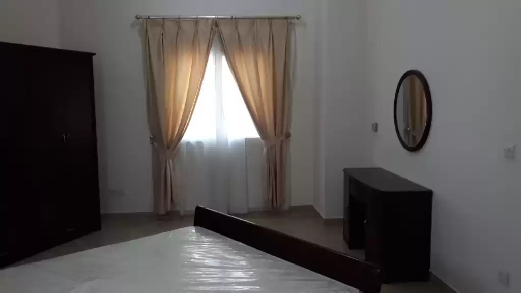 Wohn Klaar eigendom 2 Schlafzimmer F/F Wohnung  zu vermieten in Al Sadd , Doha #18558 - 1  image 